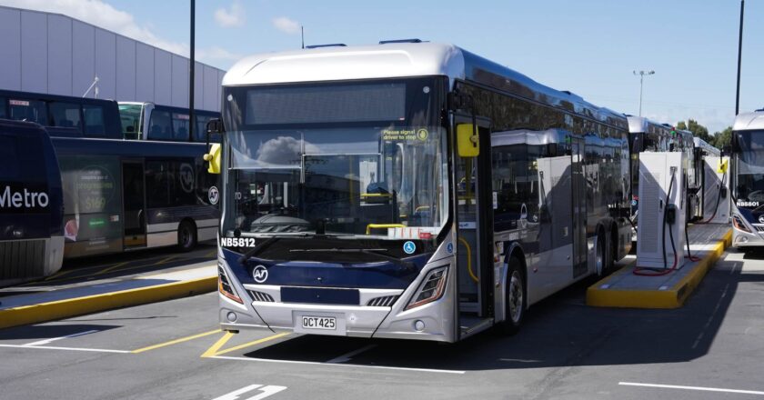 auckland, fares